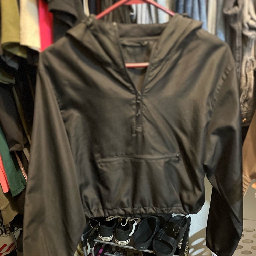 Black Pullover Windbreaker Jacket